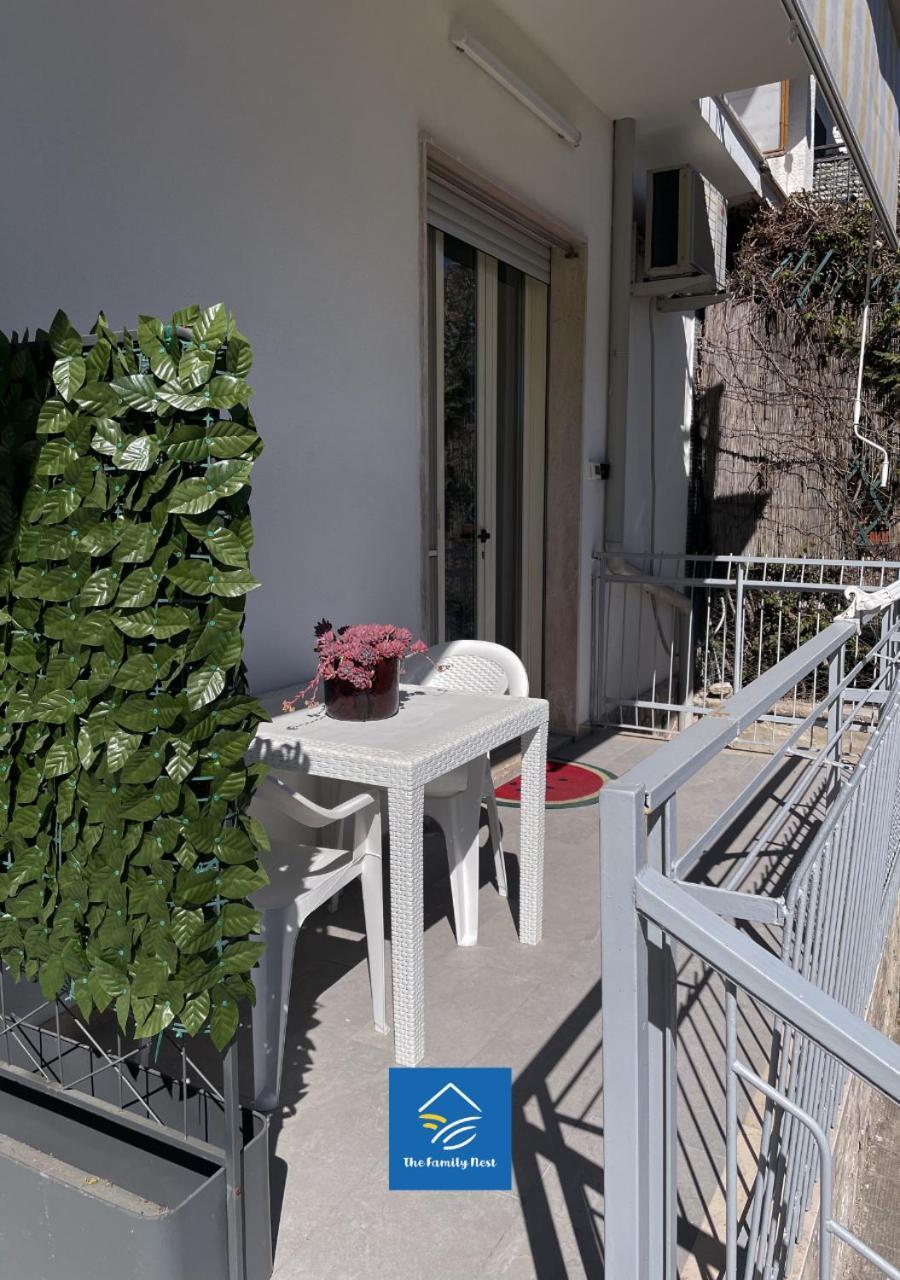The Family Nest - Casa Eva Apartment Manfredonia Cameră foto