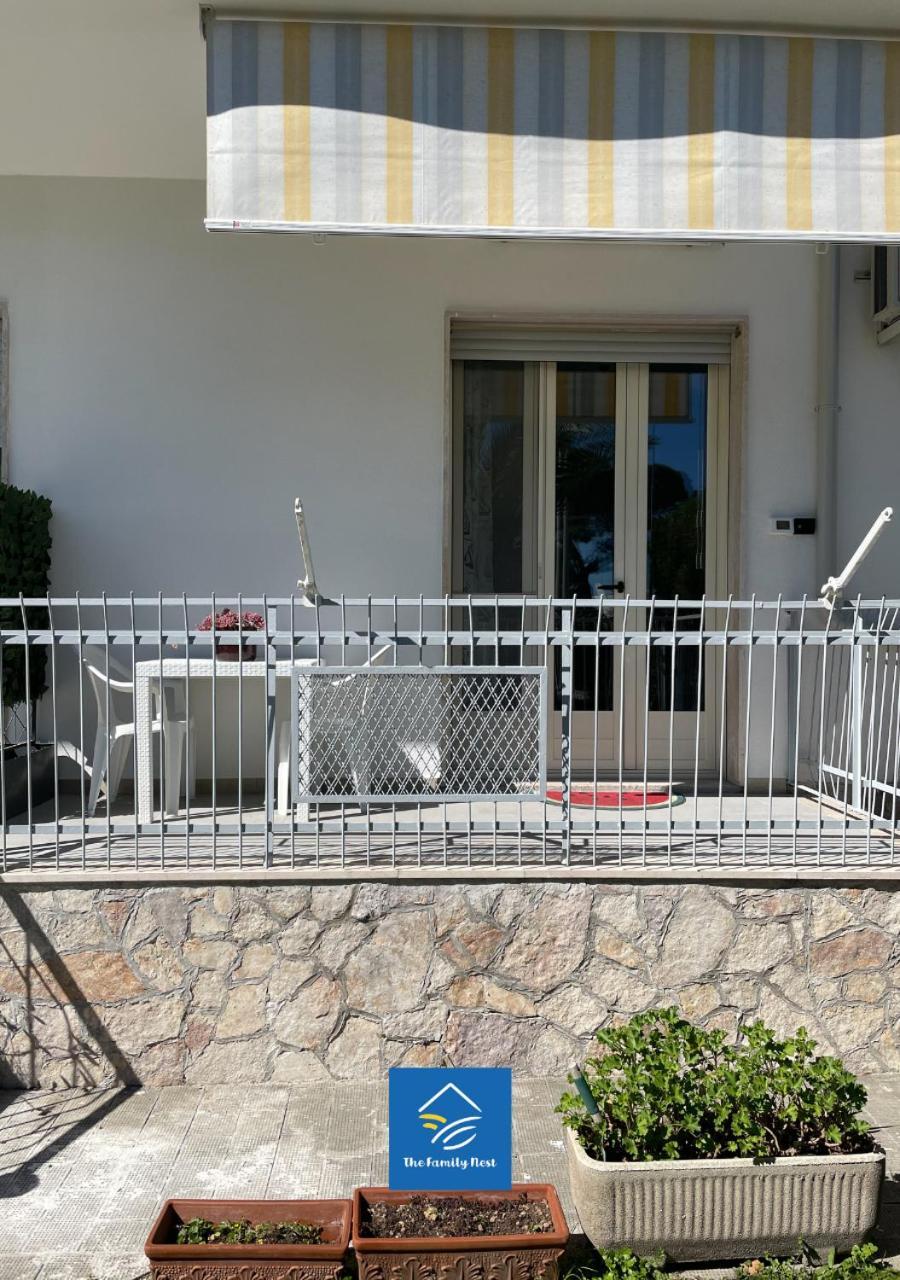 The Family Nest - Casa Eva Apartment Manfredonia Cameră foto